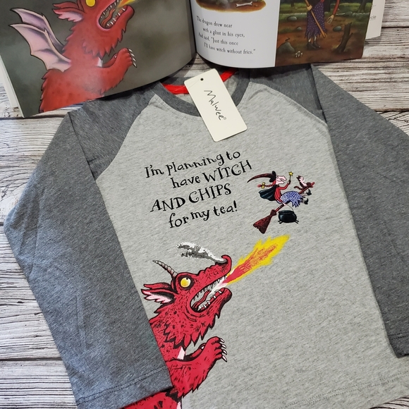 Halloween Witch Long-Sleeve Top Room On The Broom NWT - Picture 12 of 13